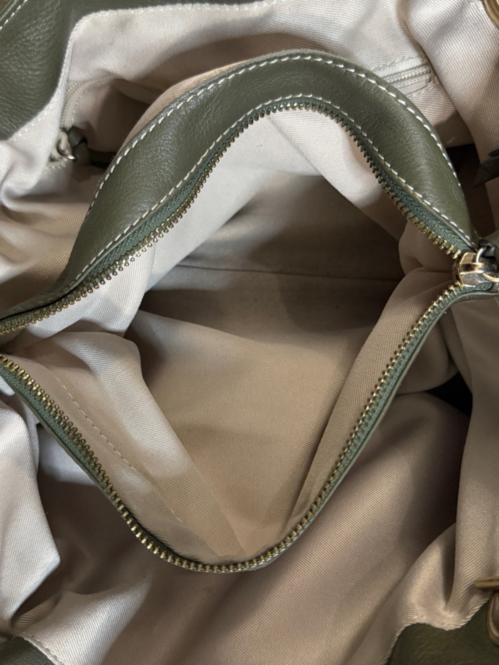 Valentino Olive Green Leather Shoulder Bag with Gold Chain Strap - Picture 11 of 12